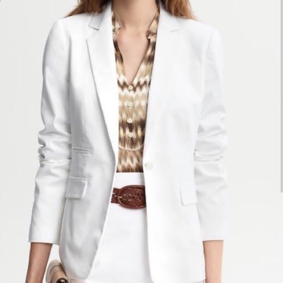 Banana Republic Jackets & Blazers - Banana Republic White Blazer 00P